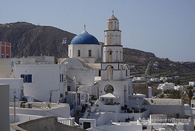 il castello di Pyrgos villaggio nel cuore di Santorini Grecia Explorers Around