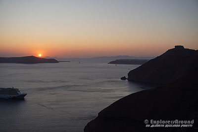 Tramonto da Fira Imerovigli Firostefani Santorini Grecia Explorers Around